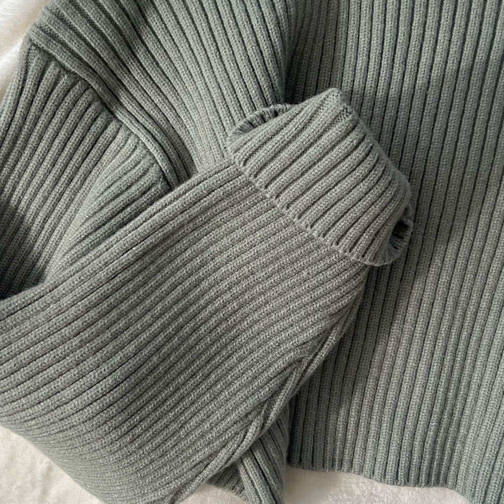 Mable | Cropped Sweater - Picture 3 of 7